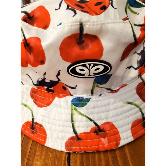 Ladybug Cherry Print Bucket Hat Petals And Peacocks Polyester - Picture 2 of 5